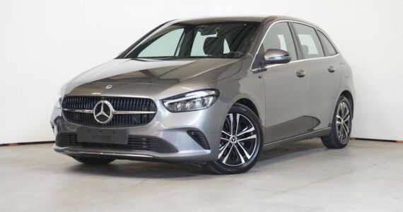 B 180 d TREKHAAK WEGKLAPBAAR 