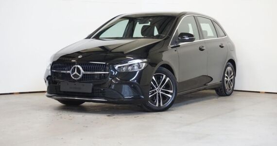 B 180 TREKHAAK WEGKLAPBAAR  - Slechts 4000 km 