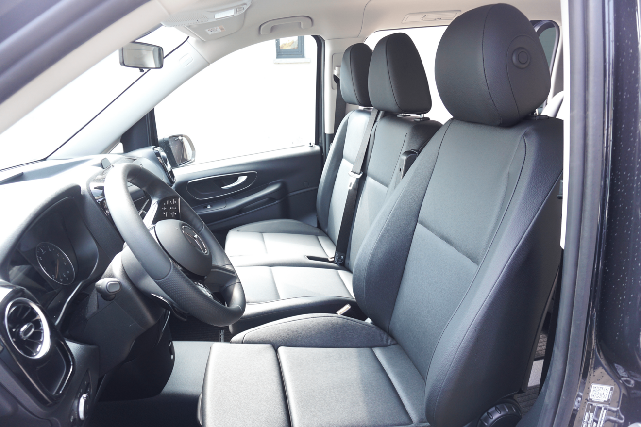 Merc Vito Tourer 8+1 (4)