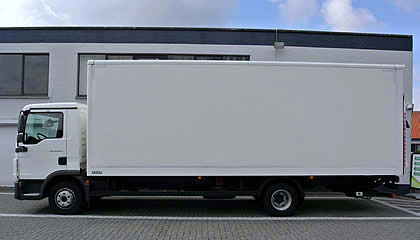 MAN verhuur met laadbrug