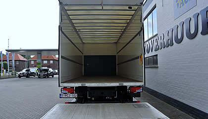 Verhuur MAN met laadbrug