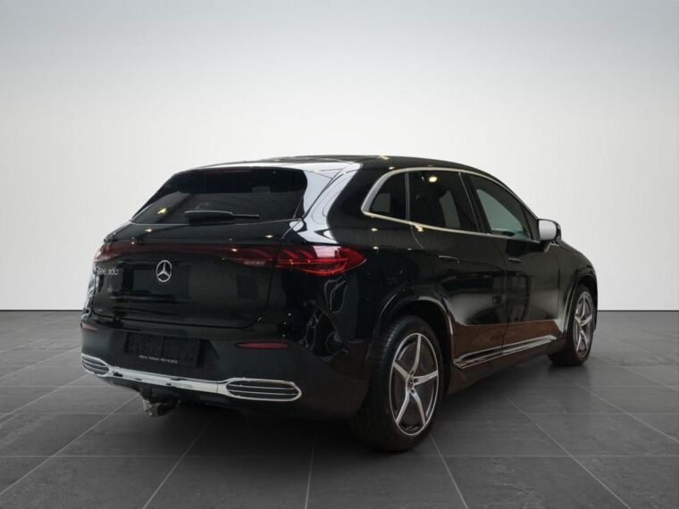 EQE 300 SUV AMG - TREKHAAK WEGKLAPBAAR - HEAD-UP