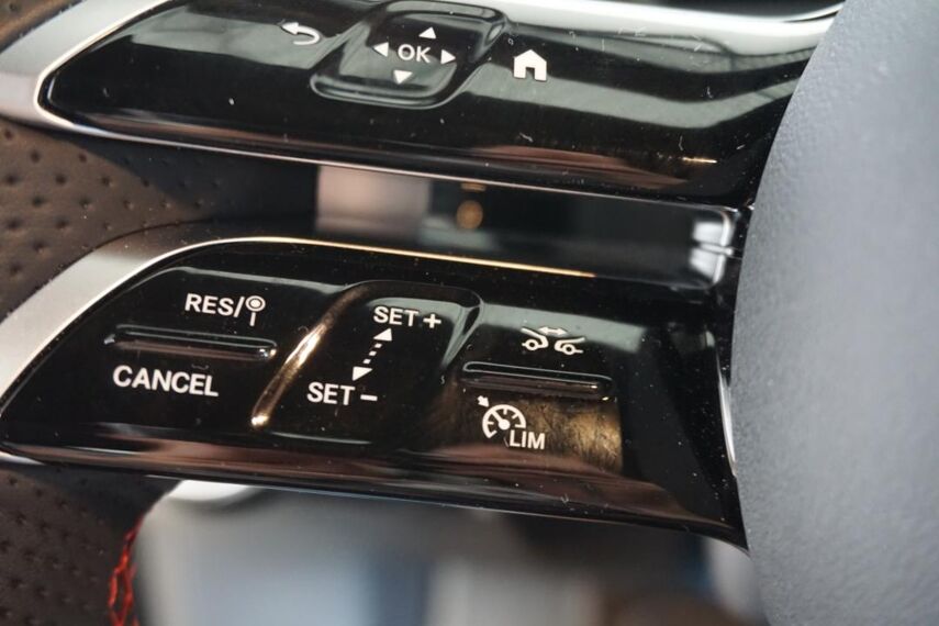 CLA 250 e AMG - MULTIBEAM LED CLA 250 e AMG - MULTIBEAM LED