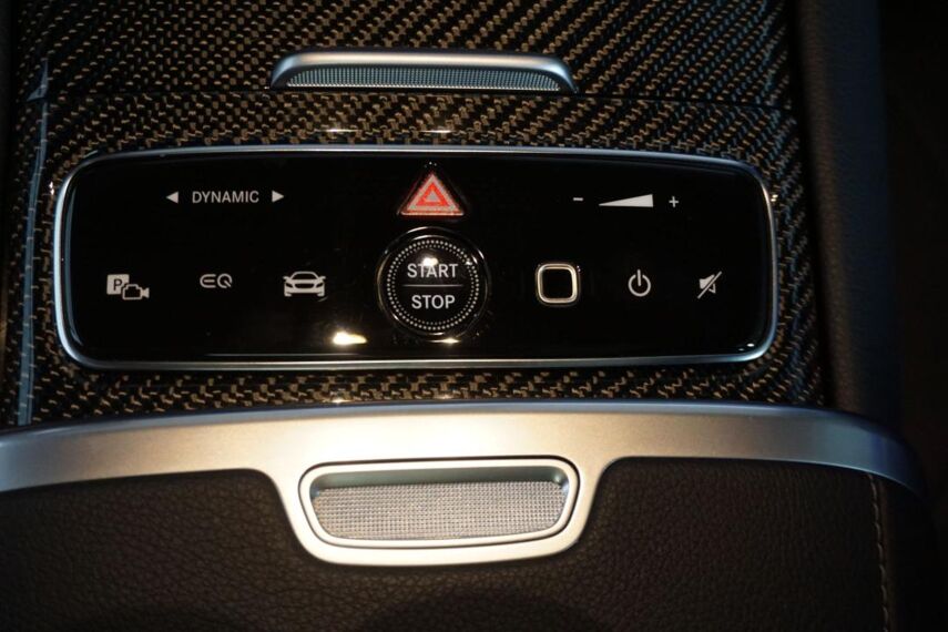 EQE 350+ SUV AMG - HYPERSCREEN - AIRMATIC EQE 350+ SUV AMG - HYPERSCREEN - AIRMATIC