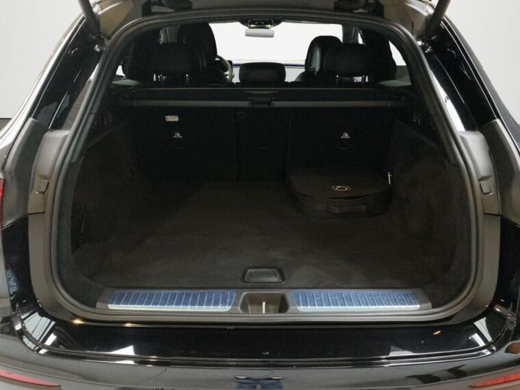 EQE 300 SUV AMG - TREKHAAK WEGKLAPBAAR - HEAD-UP EQE 300 SUV AMG - TREKHAAK WEGKLAPBAAR - HEAD-UP
