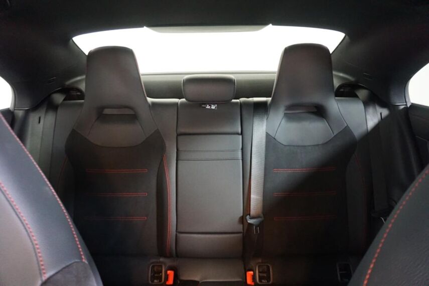 CLA 250 e AMG - MULTIBEAM LED 