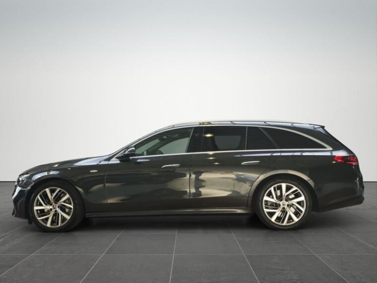 E 300 T e RIJASSISTENTIE - TREKHAAK WEGKLAPBAAR - BURMESTER 