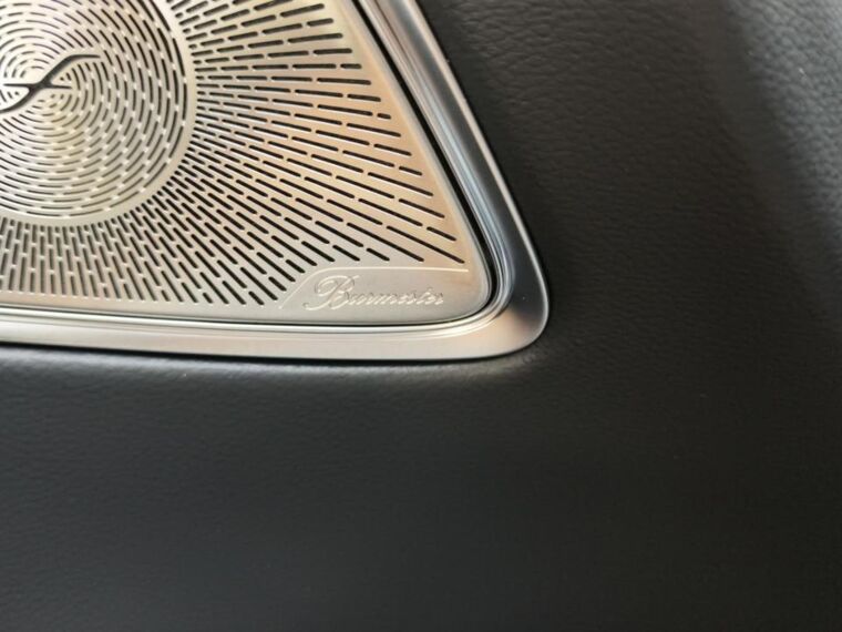 E 300 T e RIJASSISTENTIE - TREKHAAK WEGKLAPBAAR - BURMESTER 