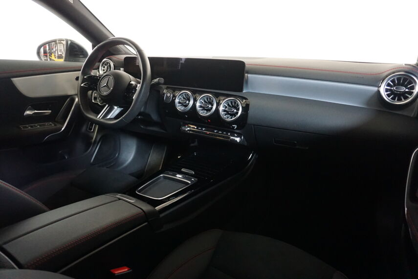 CLA 250 e AMG - MULTIBEAM LED 