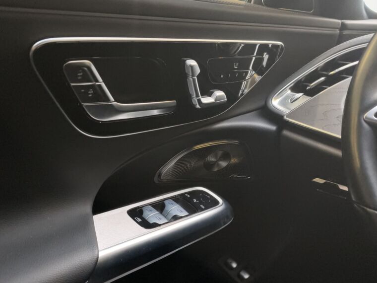E 300 T e RIJASSISTENTIE - TREKHAAK WEGKLAPBAAR - BURMESTER E 300 T e RIJASSISTENTIE - TREKHAAK WEGKLAPBAAR - BURMESTER