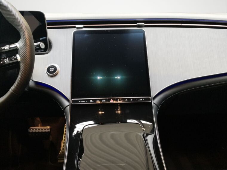 EQE 300 SUV AMG - TREKHAAK WEGKLAPBAAR - HEAD-UP